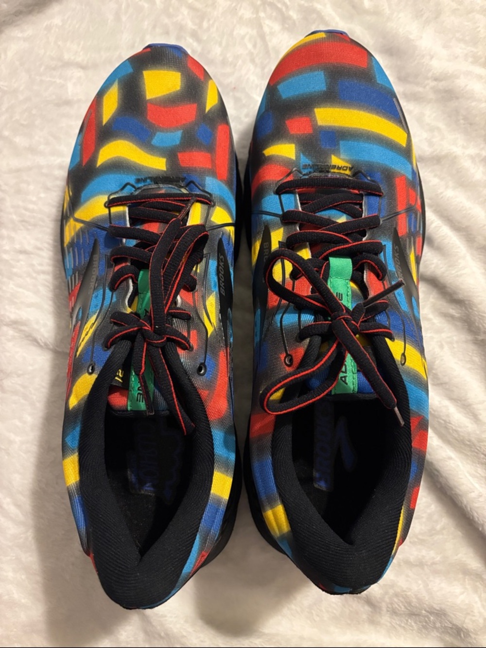 Brooks Adrenaline 21 Shoes, Bright & Multicolor. New without tag